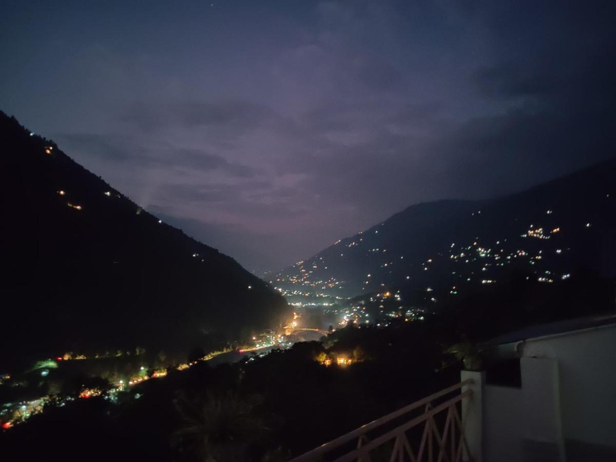 Aashirwad Homestay Kullu Ngoại thất bức ảnh