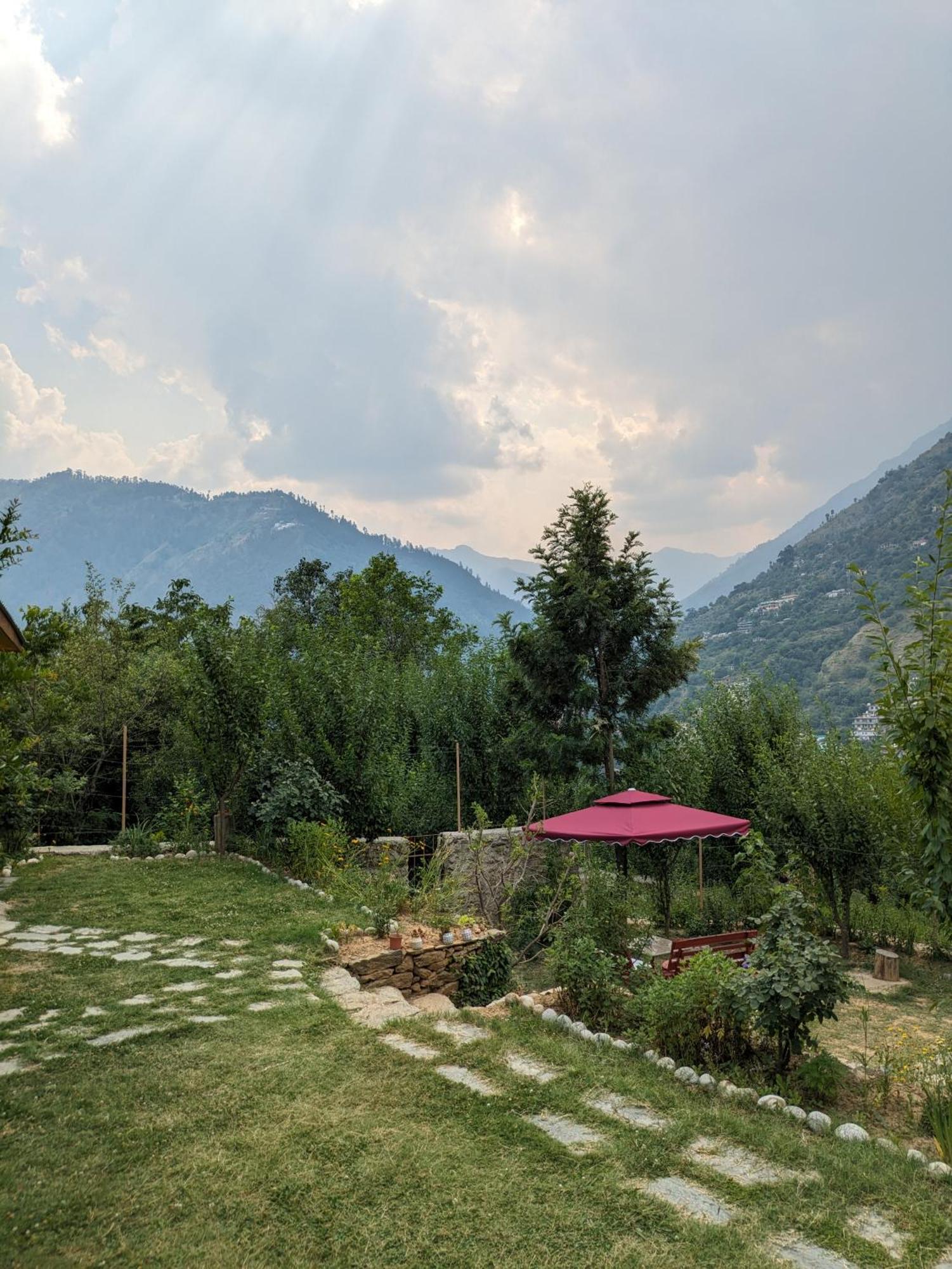 Aashirwad Homestay Kullu Ngoại thất bức ảnh